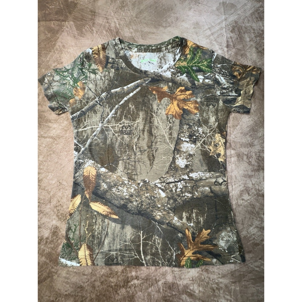 Real Tree Rustic Ridge Ladies Camo Tshirt.  Sz SMALL